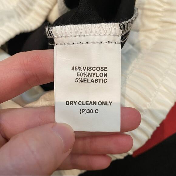 Profound Aesthetic Color Block Shorts in Black Red White Size S/M - Picture 3 of 4